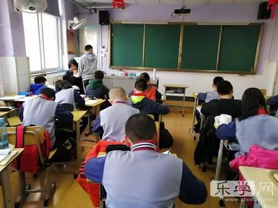 全面開展貼心校內(nèi)托管服務，解家長后顧之憂