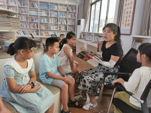 儋州官方帶娃 用舞蹈、繪畫(huà)與書(shū)法豐富中小學(xué)生暑期托管生活