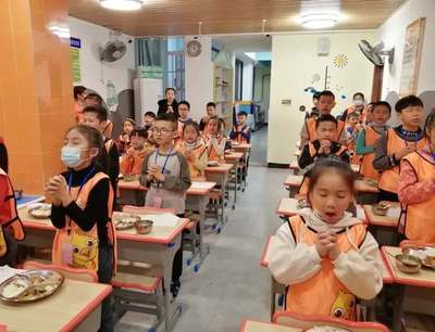 如何吸引家長(zhǎng)選擇校外托管班機(jī)構(gòu) 中小學(xué)生托管服務(wù)的關(guān)鍵策略