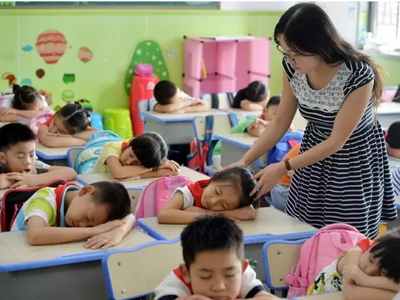 鄂州六部門聯(lián)手立規(guī) 為中小學(xué)生校外托管服務(wù)戴上“緊箍咒”